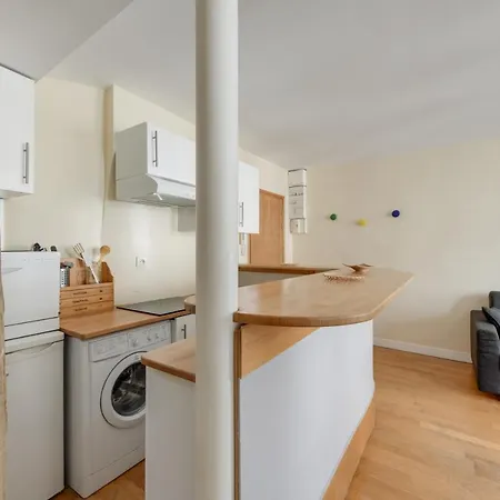 Chatelet, Rue Saint Denis 25 - Id 308 Paris